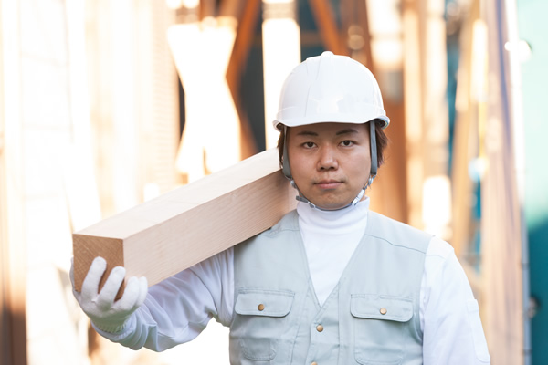 大工の年収 厚労省発表 ボーナス 都道府県別 年齢別年収推移がわかるページ 年収ガイド