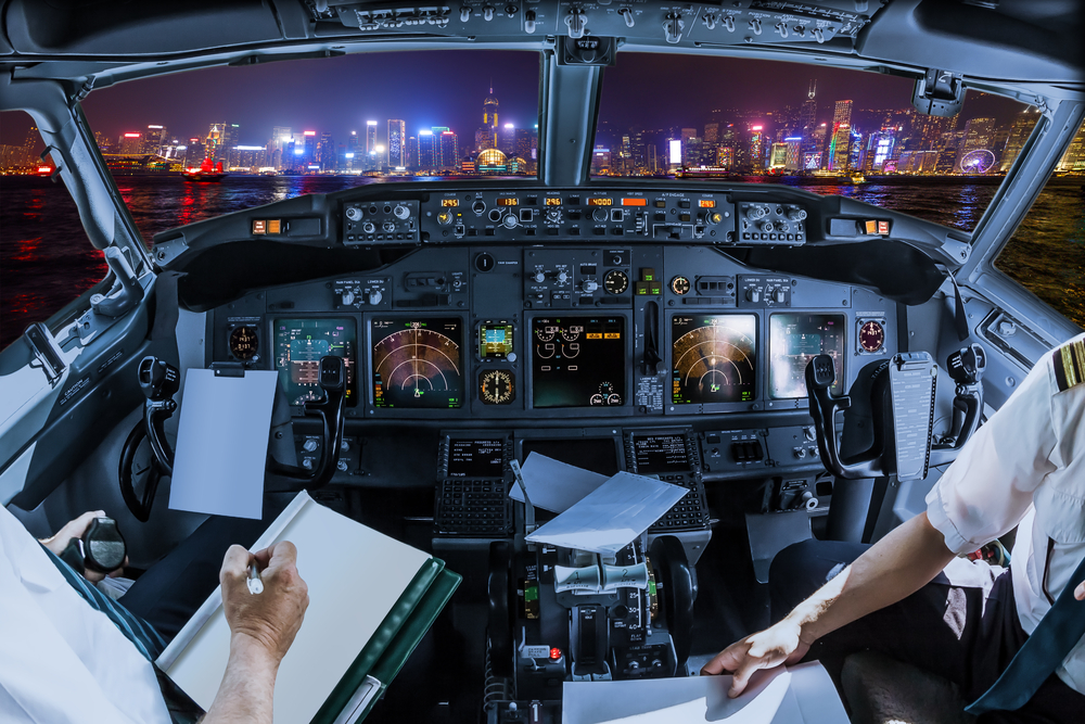 航空機操縦士 パイロット の年収 厚労省発表 ボーナス 都道府県別 年齢別年収推移がわかるページ 年収ガイド 航空機操縦士 パイロット の年収 厚労省発表 ボーナス 都道府県別 年齢別年収推移がわかるページ 年収ガイド